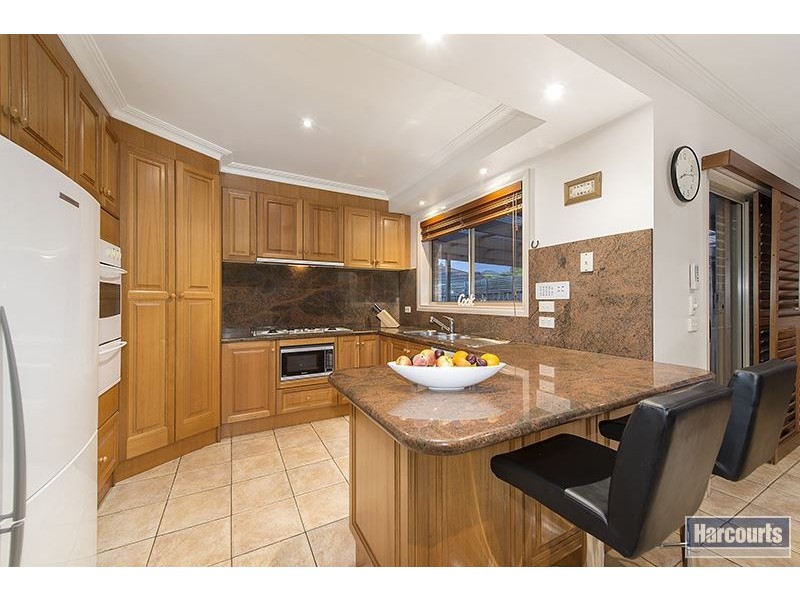 42 Peugeot Pursuit, Mill Park VIC 3082