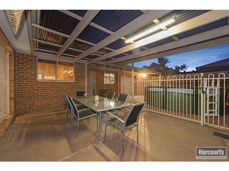 42 Peugeot Pursuit, Mill Park VIC 3082