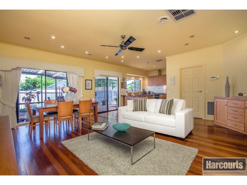 4 Valley View Court, South Morang VIC 3752