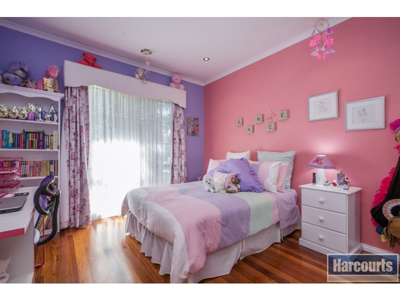 4 Valley View Court, South Morang VIC 3752