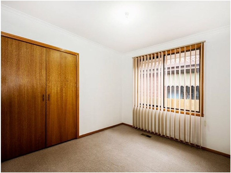 126 Barry Road, Thomastown VIC 3074