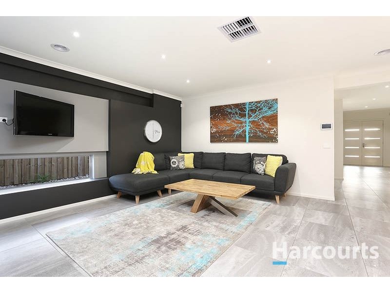 6 Grainger Drive, Wollert VIC 3750