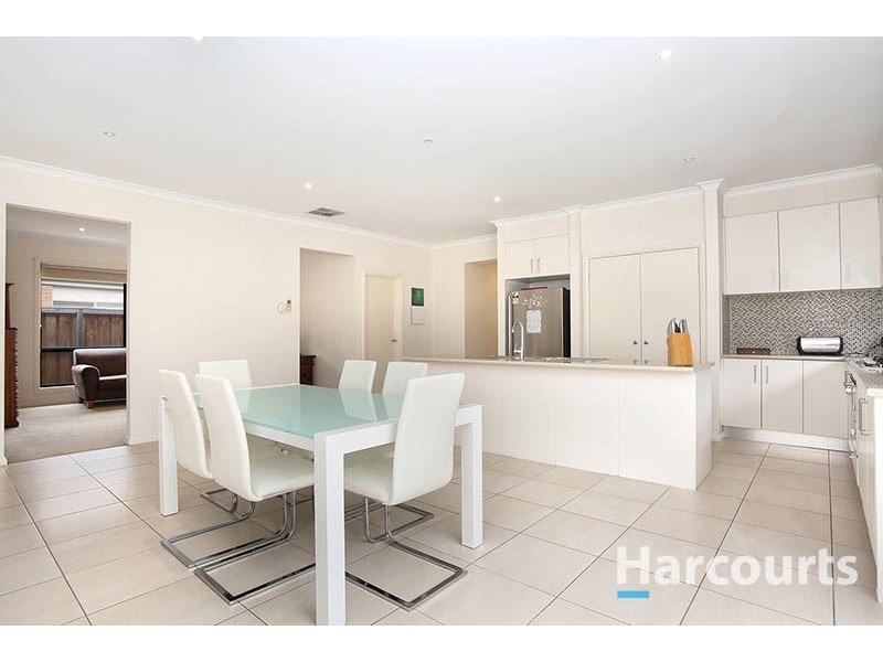 107 Gordons Road, South Morang VIC 3752