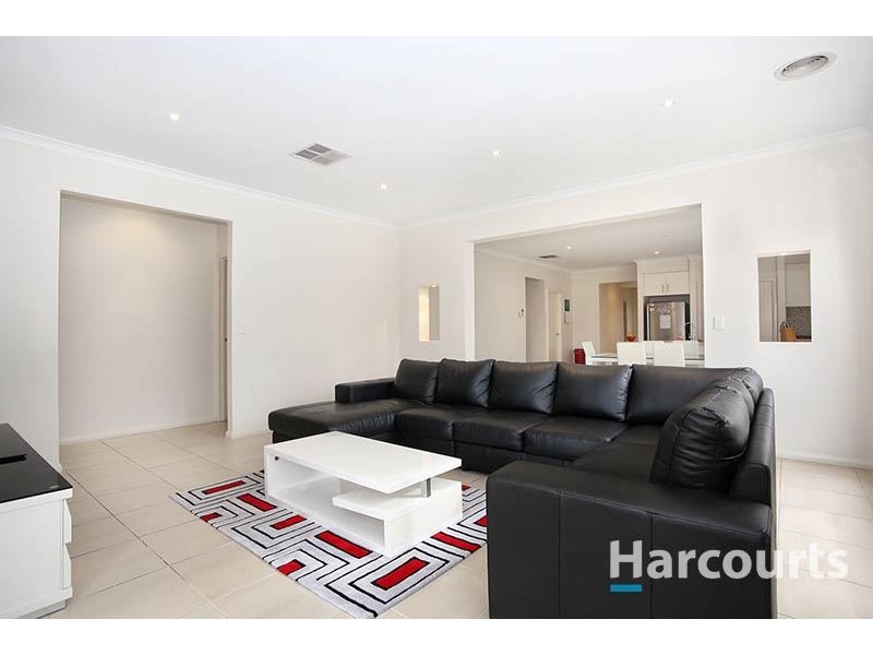 107 Gordons Road, South Morang VIC 3752