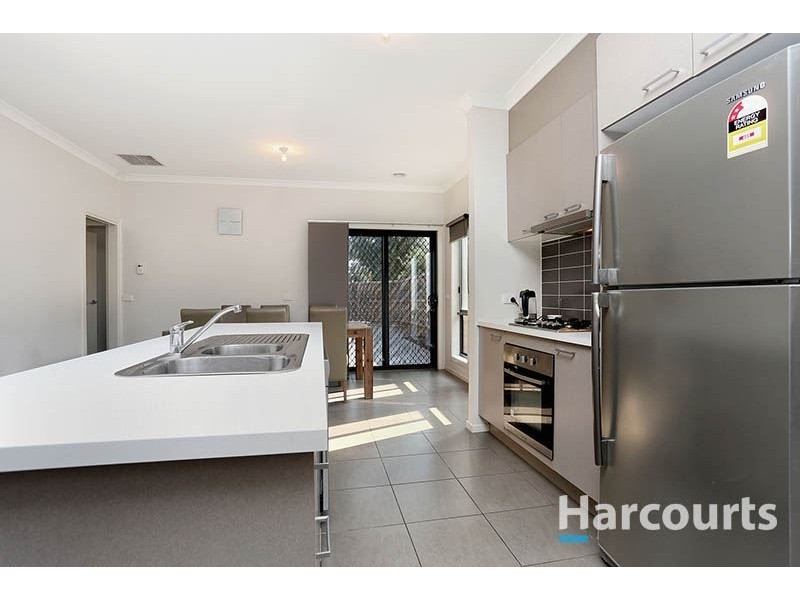 9 Deliza Walk, South Morang VIC 3752