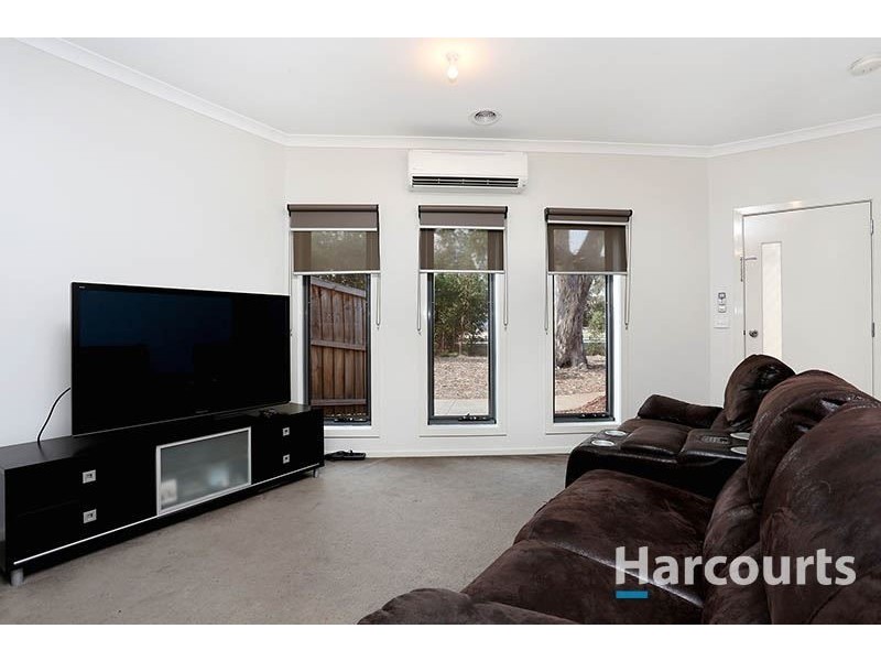 9 Deliza Walk, South Morang VIC 3752