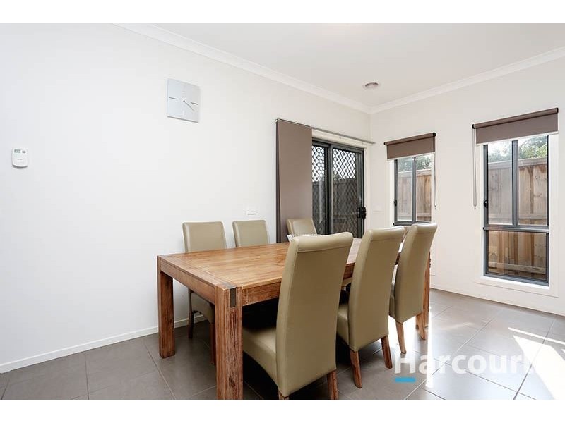 9 Deliza Walk, South Morang VIC 3752