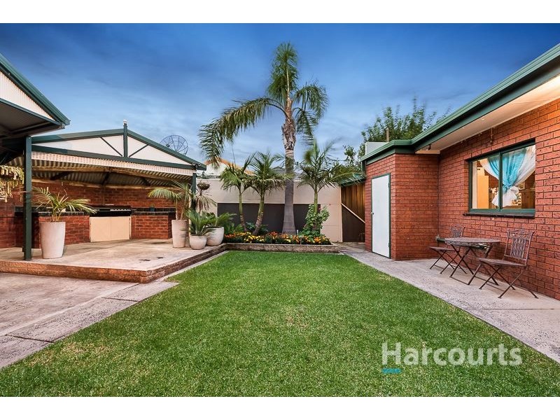 15 Everett Court, Thomastown VIC 3074