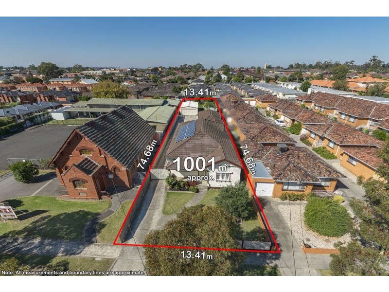 32 George Street, Reservoir VIC 3073