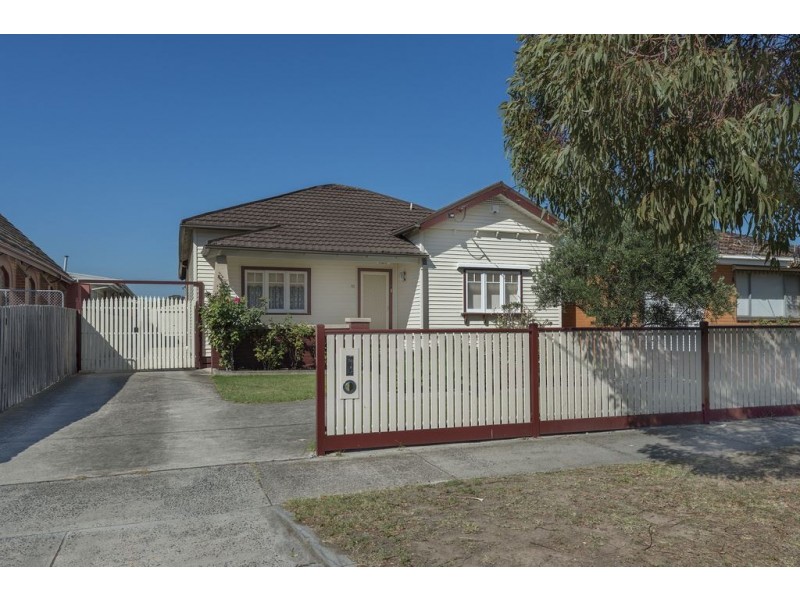 32 George Street, Reservoir VIC 3073