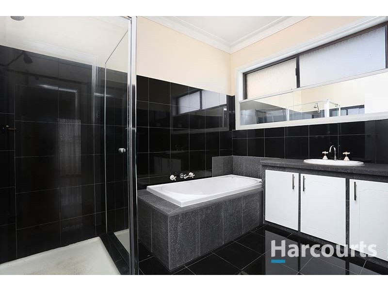 15 Maryland Close, Thomastown VIC 3074