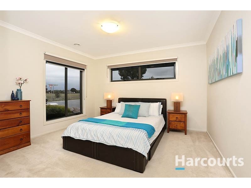 33 Hathfelde Boulevard, Mernda VIC 3754