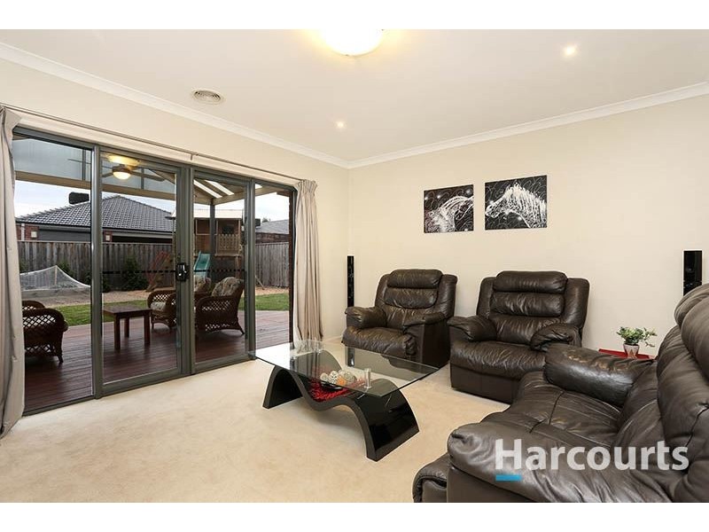 33 Hathfelde Boulevard, Mernda VIC 3754