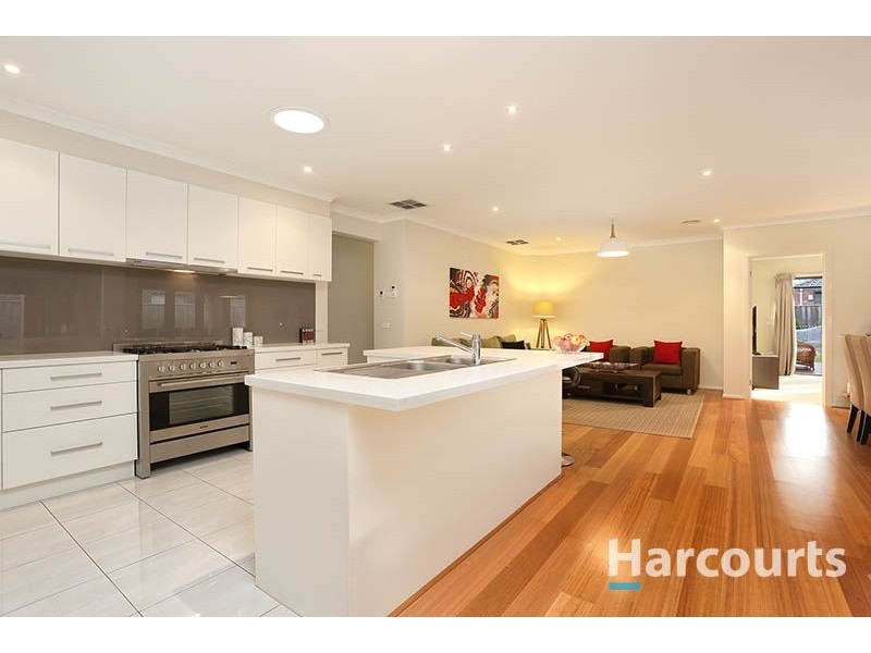 33 Hathfelde Boulevard, Mernda VIC 3754