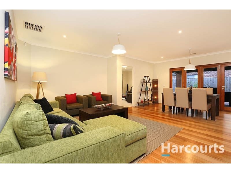 33 Hathfelde Boulevard, Mernda VIC 3754