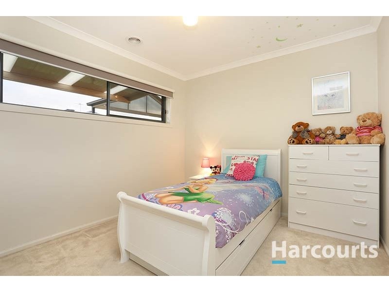 33 Hathfelde Boulevard, Mernda VIC 3754