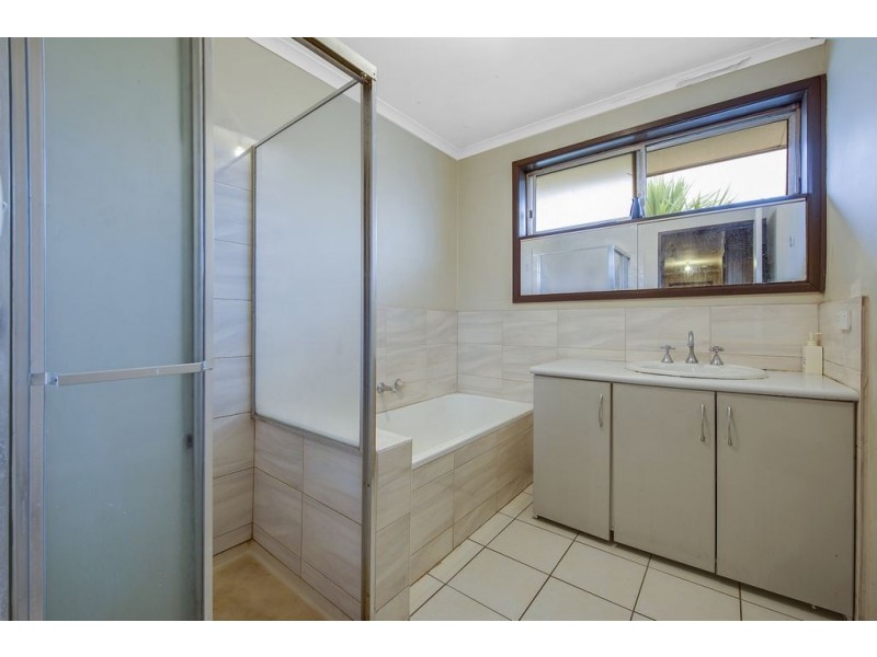 9 Winamurra Crescent, Thomastown VIC 3074