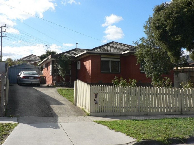 121 Casey Drive, Lalor VIC 3075