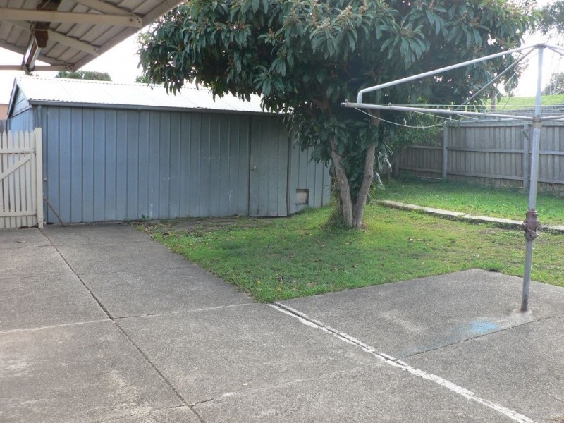 121 Casey Drive, Lalor VIC 3075