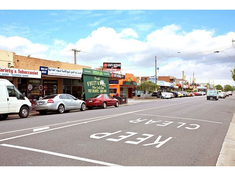 17 Clarke Street, Thomastown VIC 3074