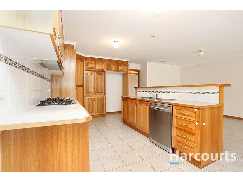 24 Ellendale Way, South Morang VIC 3752