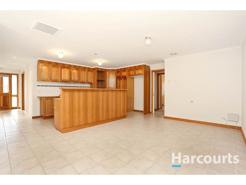 24 Ellendale Way, South Morang VIC 3752
