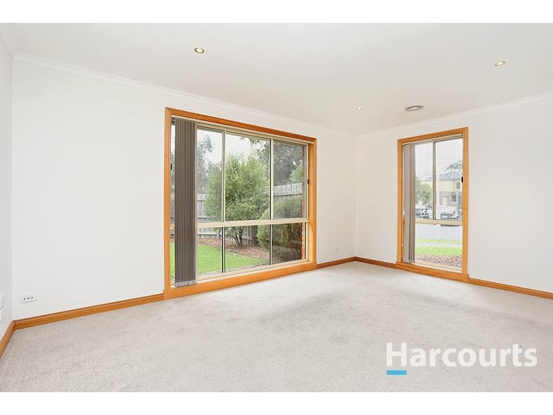 24 Ellendale Way, South Morang VIC 3752