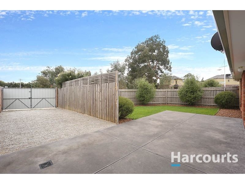 24 Ellendale Way, South Morang VIC 3752