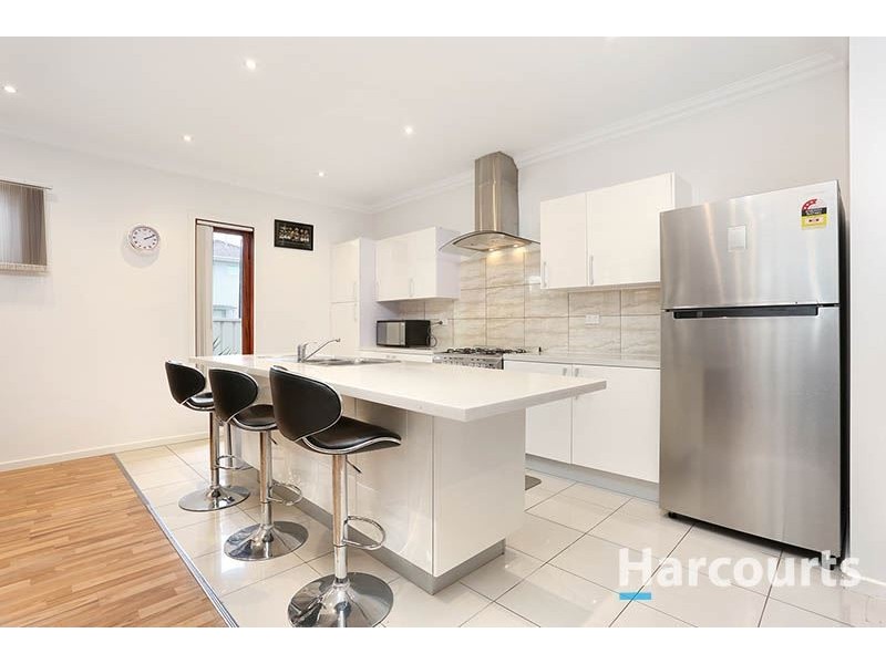 24 Farmhouse Boulevard, Epping VIC 3076