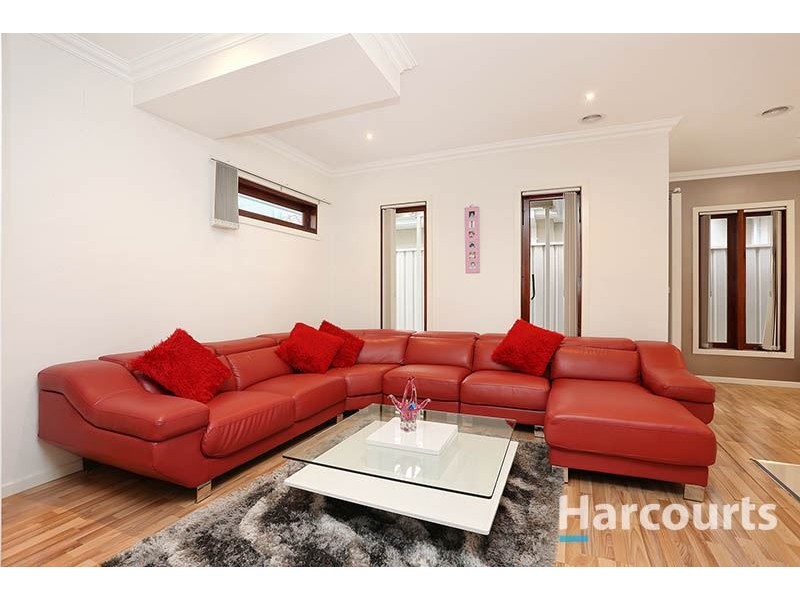 24 Farmhouse Boulevard, Epping VIC 3076