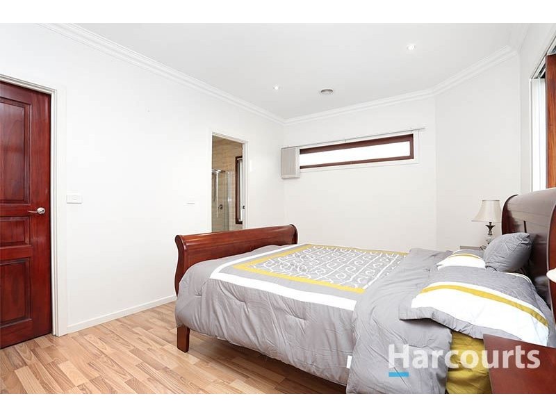 24 Farmhouse Boulevard, Epping VIC 3076