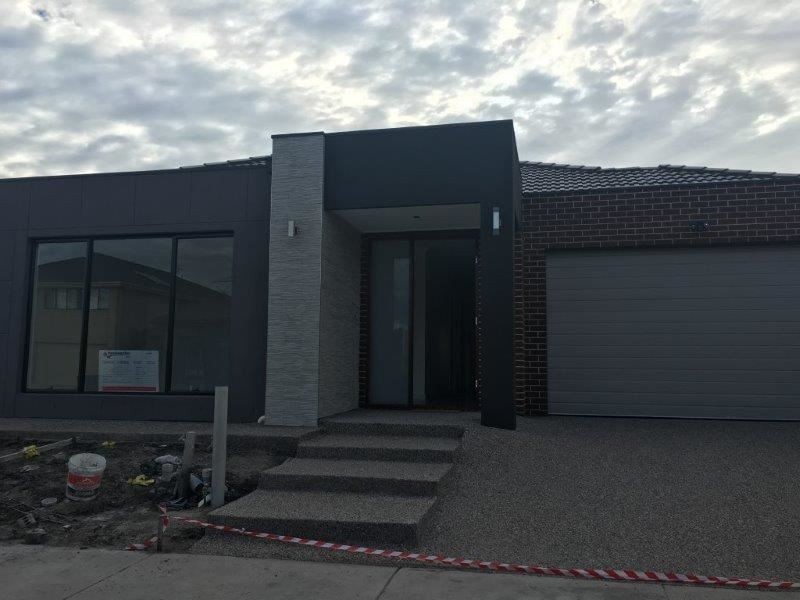 13 Dolmen Street, Wollert VIC 3750