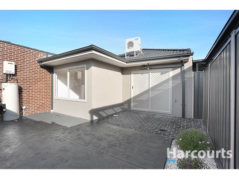 2/18 Prince Andrew Avenue, Lalor VIC 3075