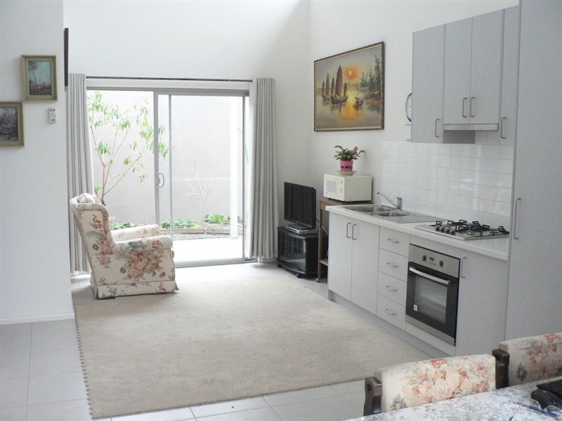 3/14 Highlands Road, Thomastown VIC 3074