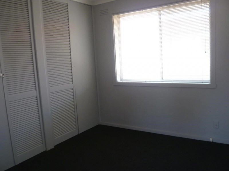 10/820 Ballarat Road, Deer Park VIC 3023