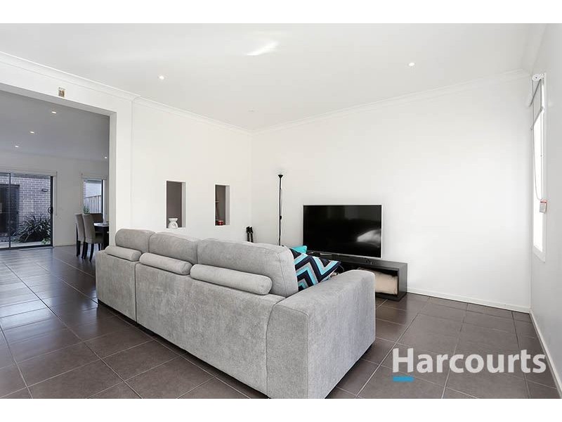 73 Lyndarum Drive, Epping VIC 3076