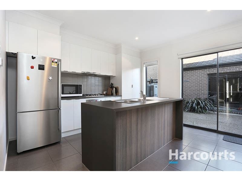 73 Lyndarum Drive, Epping VIC 3076