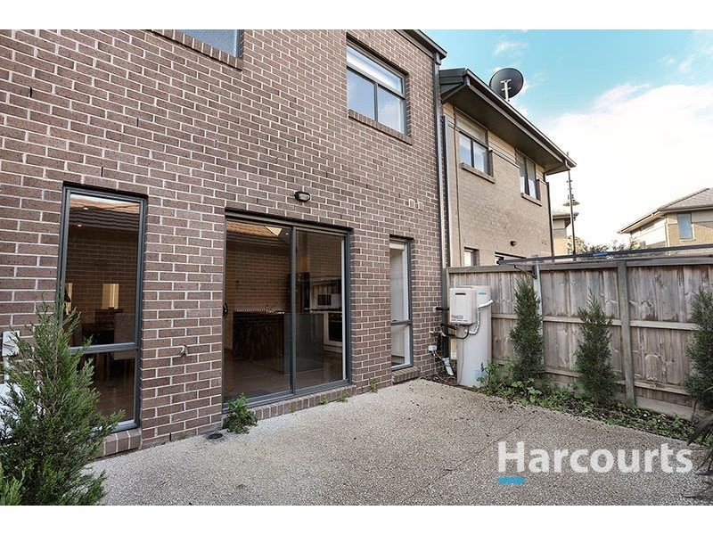 73 Lyndarum Drive, Epping VIC 3076