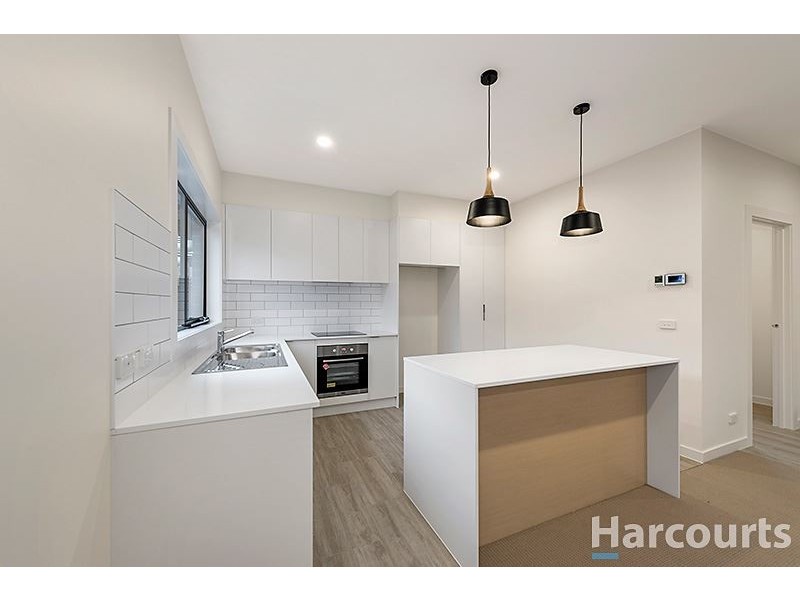 2/138 Mill Park Drive, Mill Park VIC 3082