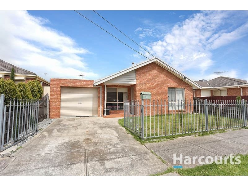 1/35 Benaroon Drive, Lalor VIC 3075