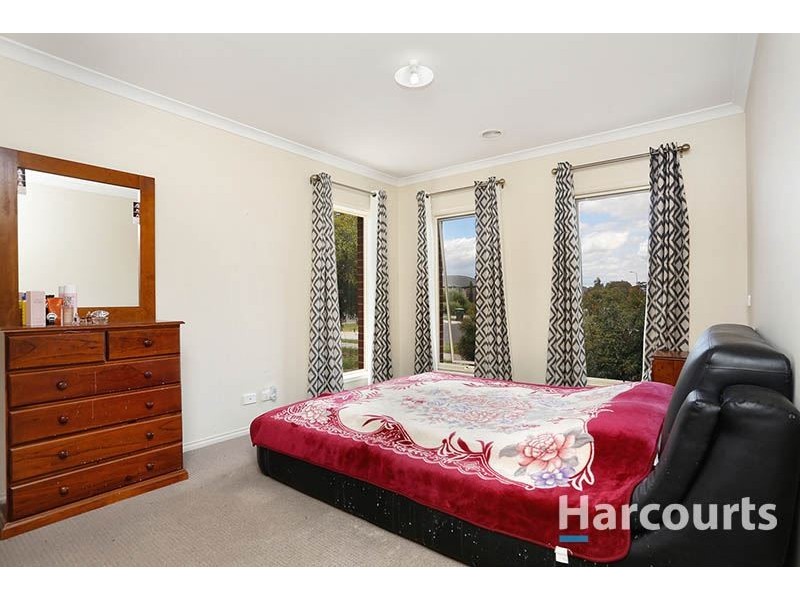 32 Blaimore Way, Mernda VIC 3754