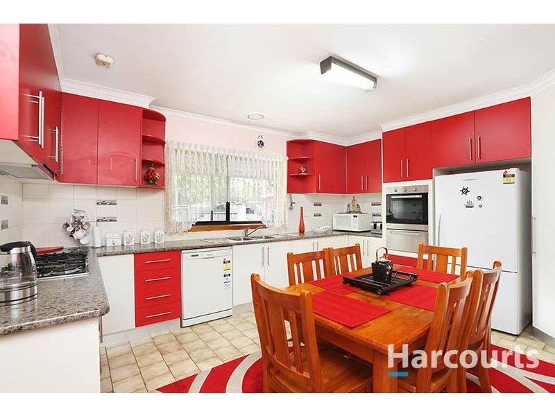 14 Charlton Place, Thomastown VIC 3074