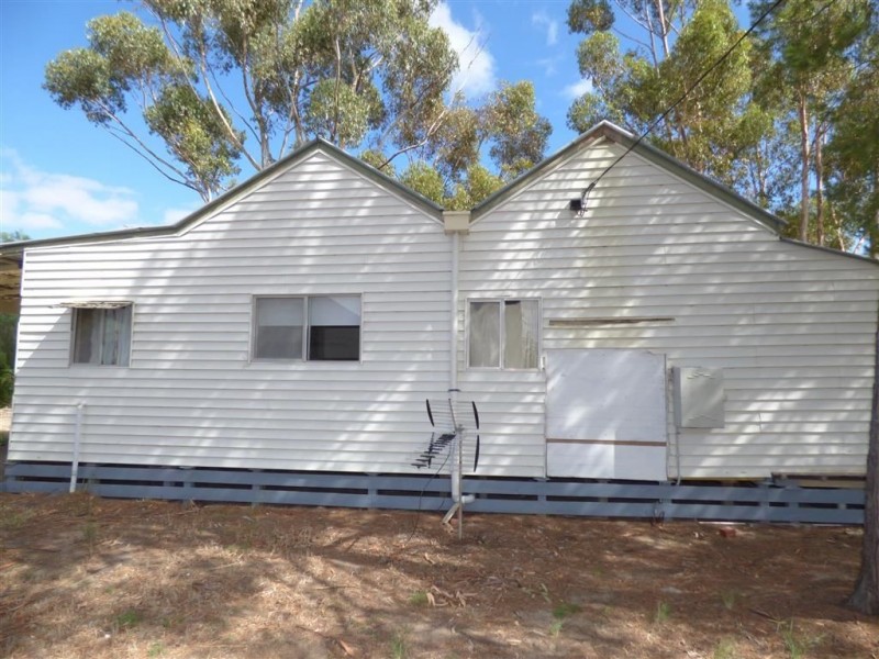 8 Dyer Street, Rupanyup VIC 3388