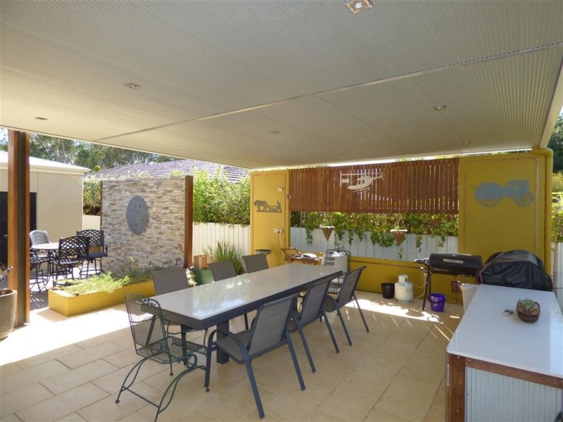 17 The Avenue, Warracknabeal VIC 3393