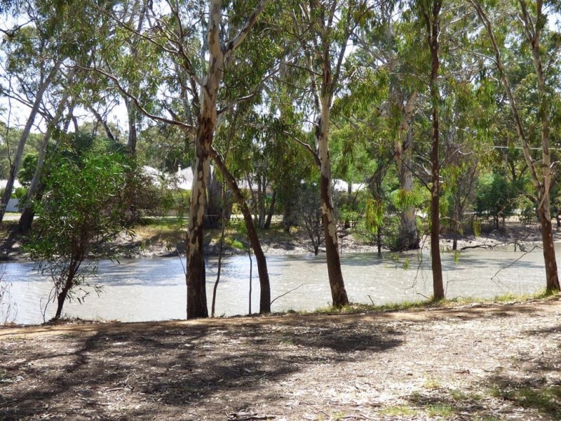 17 The Avenue, Warracknabeal VIC 3393