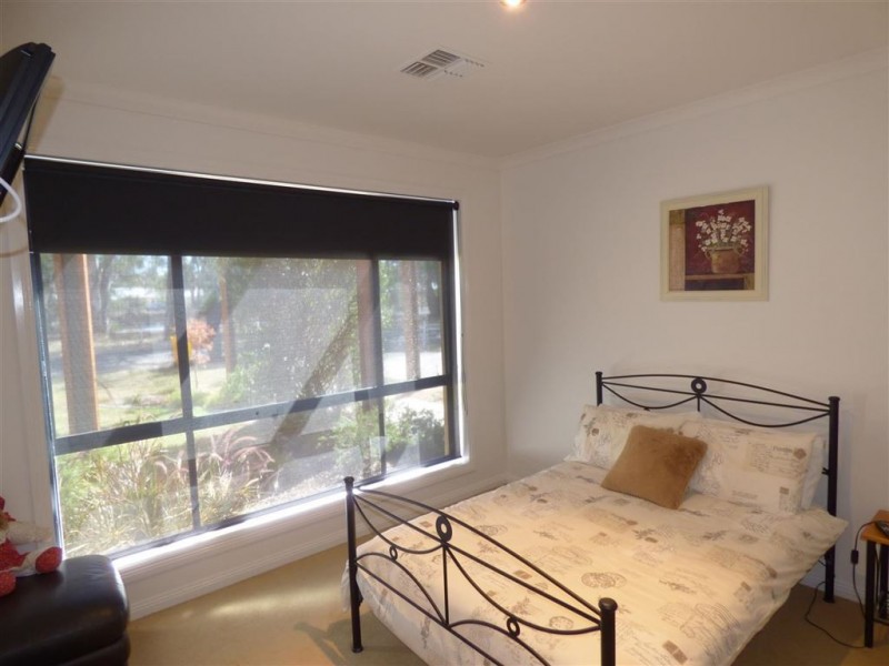 17 The Avenue, Warracknabeal VIC 3393