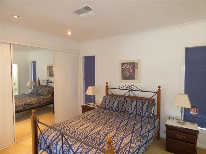 17 The Avenue, Warracknabeal VIC 3393