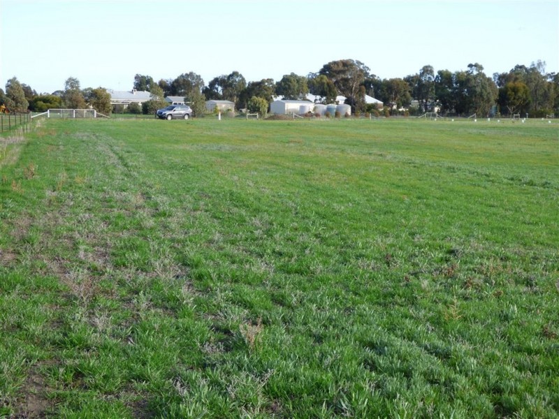 77 Kokoda Drive, Haven VIC 3401