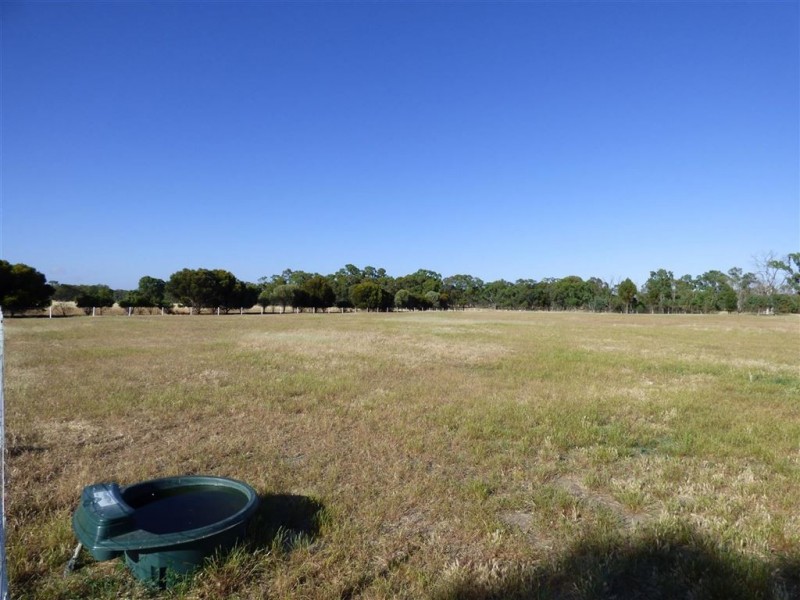 2/ 232 Old Hamilton Road, Haven VIC 3401