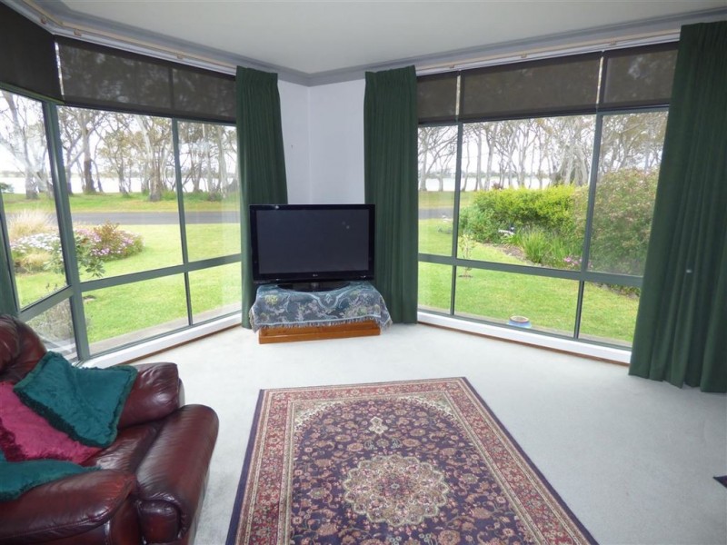 199 Lake Street, Edenhope VIC 3318